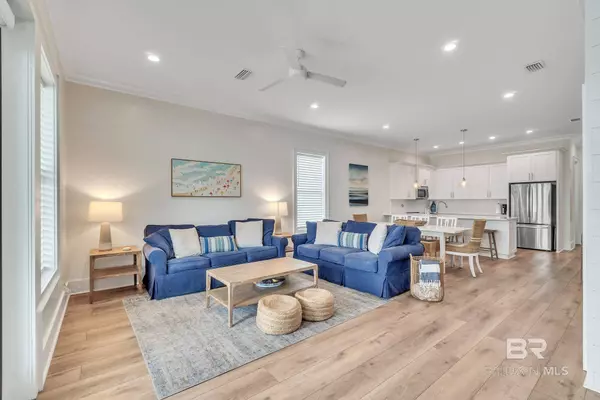 1050 W Beach Boulevard #E, Gulf Shores, AL 36542