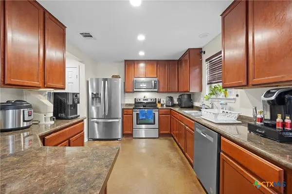1041 TUMBLEWEED TRL, Temple, TX 76502