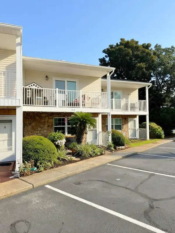 241 Ellis RD #UNIT 32, Miramar Beach, FL 32550