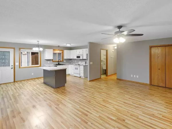 403 Circle DR, Braham, MN 55006