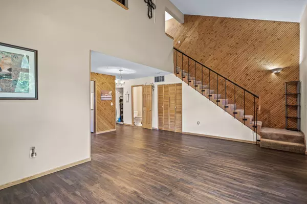 816 9th ST, Farmington, MN 55024