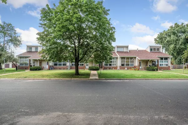 816 9th ST, Farmington, MN 55024