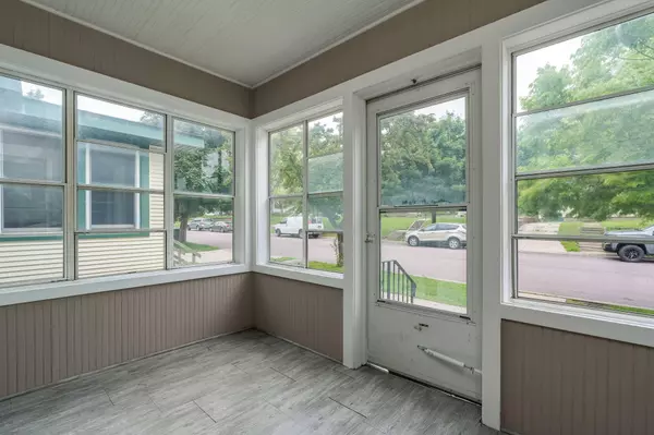 616 N 5th ST, Mankato, MN 56001