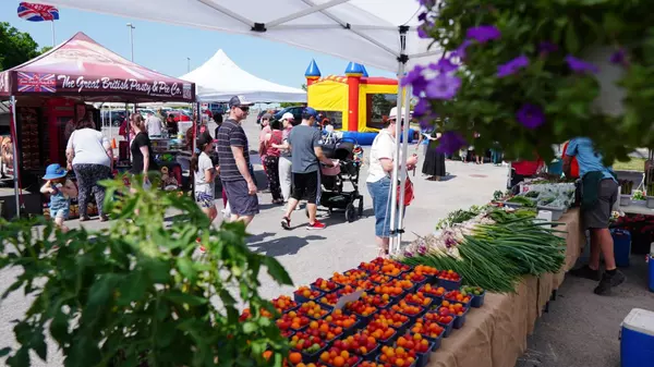 feature image of Best Ottawa Farmers’ Markets &amp; What They Mean for Property Value