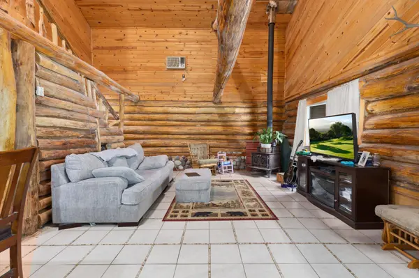 8220 Quast AVE, Garrison Twp, MN 56401