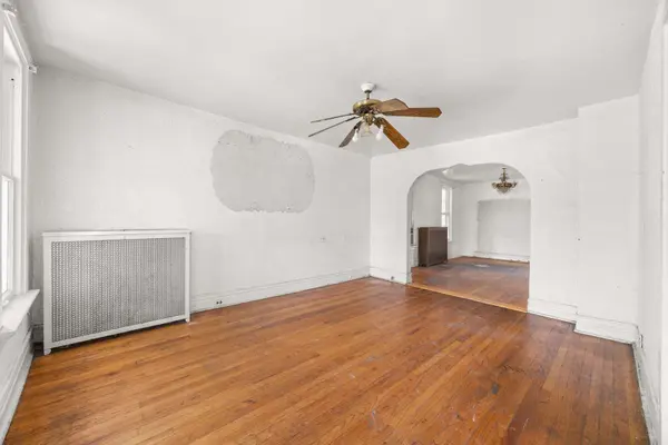 8512 S Ada ST, Chicago, IL 60620