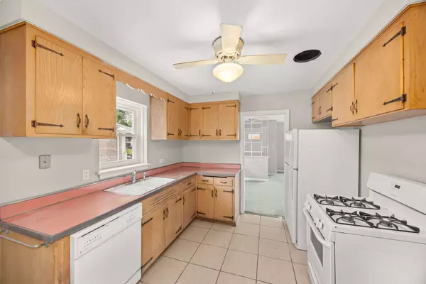 1405 Evergreen RD, Homewood, IL 60430