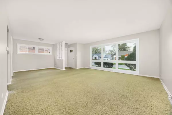 1405 Evergreen RD, Homewood, IL 60430