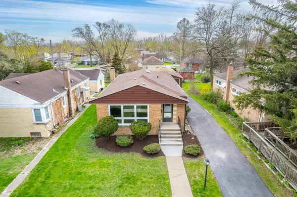 1405 Evergreen RD, Homewood, IL 60430