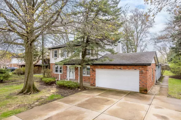 21W221 North LN, Itasca, IL 60143