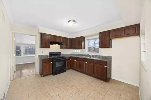 17401 Holmes AVE, Hazel Crest, IL 60429