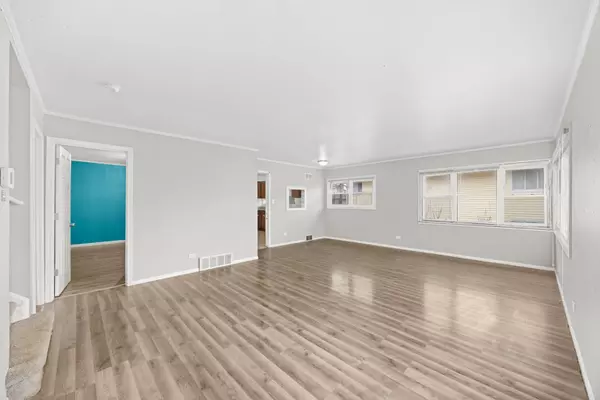 17401 Holmes AVE, Hazel Crest, IL 60429