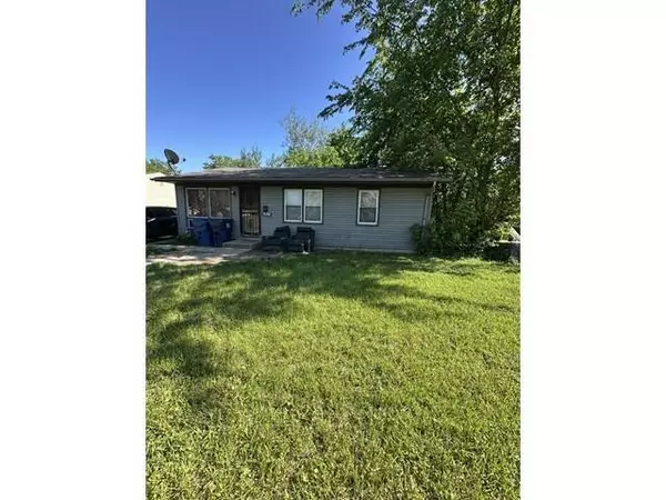 1420 E 15th ST, Ford Heights, IL 60411