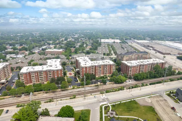 8340 Callie CT #506, Morton Grove, IL 60053