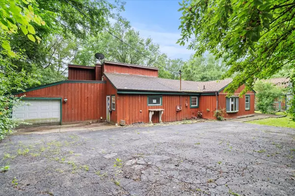 9303 119th ST W, Palos Park, IL 60464