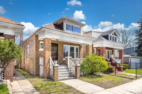 7647 S Calumet AVE, Chicago, IL 60619