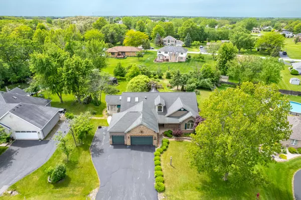 23810 E Jonathan LN, Crete, IL 60417