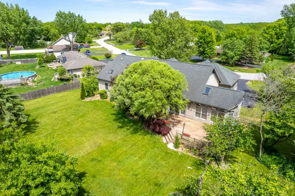 23810 E Jonathan LN, Crete, IL 60417