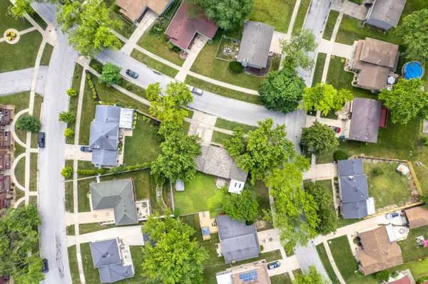 555 N Cherry DR, Glenwood, IL 60425