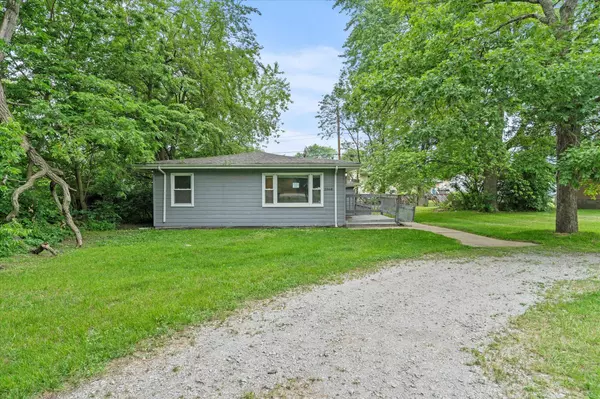 2568 W 19th PL, Gary, IN 46404