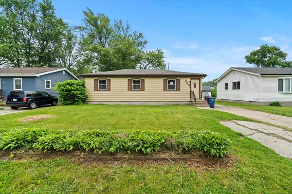 903 E 36th PL, Hobart, IN 46342