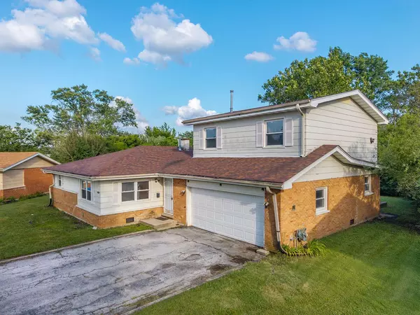 3205 Oak CT, Hazel Crest, IL 60429