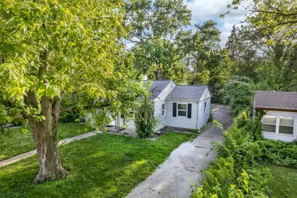 777 Francine DR, Kankakee, IL 60901