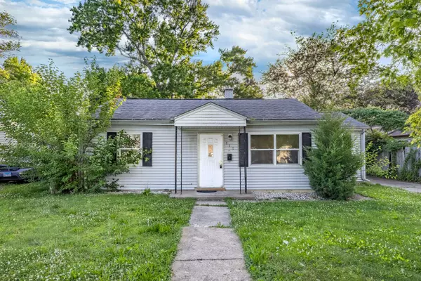 777 Francine DR, Kankakee, IL 60901