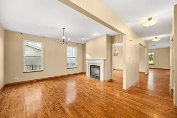 11253 Victoria LN, Huntley, IL 60142