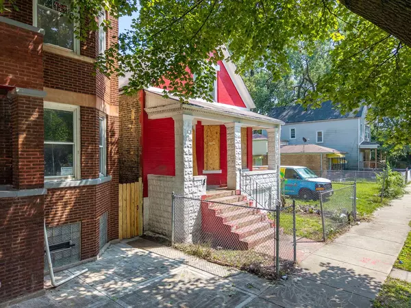 5811 S Bishop ST, Chicago, IL 60636