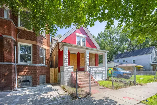 5811 S Bishop ST, Chicago, IL 60636