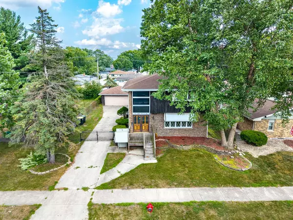 18309 Bock RD, Lansing, IL 60438