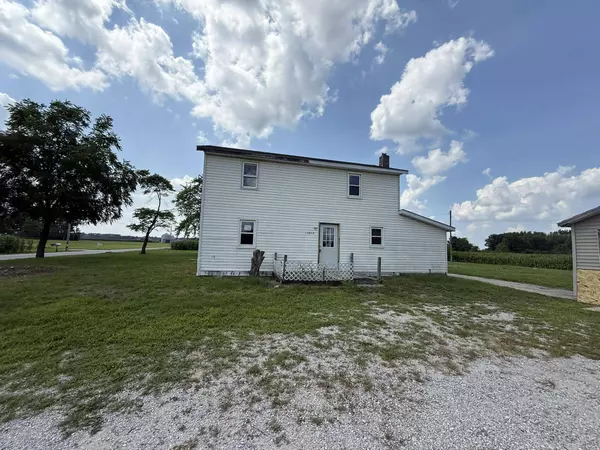 15852 W 200, Medaryville, IN 47957