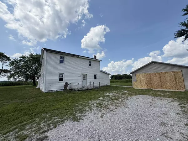 15852 W 200, Medaryville, IN 47957