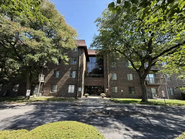 830 Elder RD #111, Homewood, IL 60430