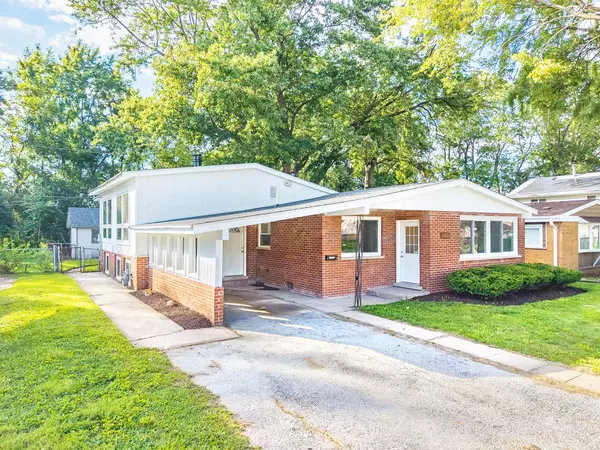 17212 Hawthorne RD, East Hazel Crest, IL 60429