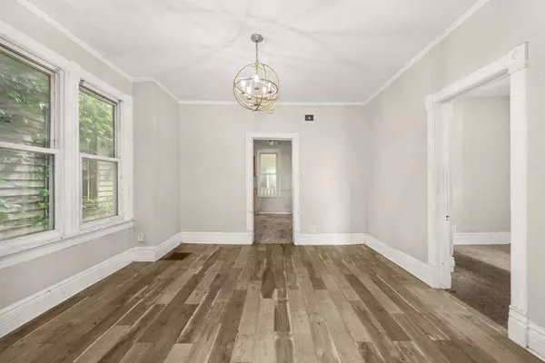 10910 S Edbrooke AVE, Chicago, IL 60628