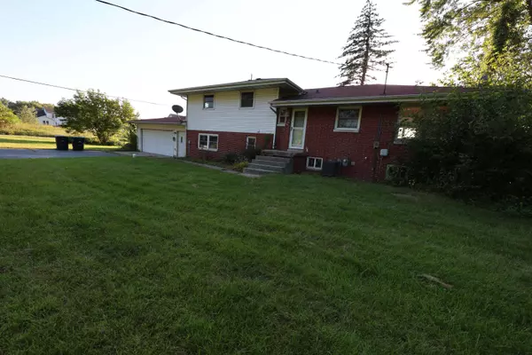 6550 Elizabeth LN, Portage, IN 46368