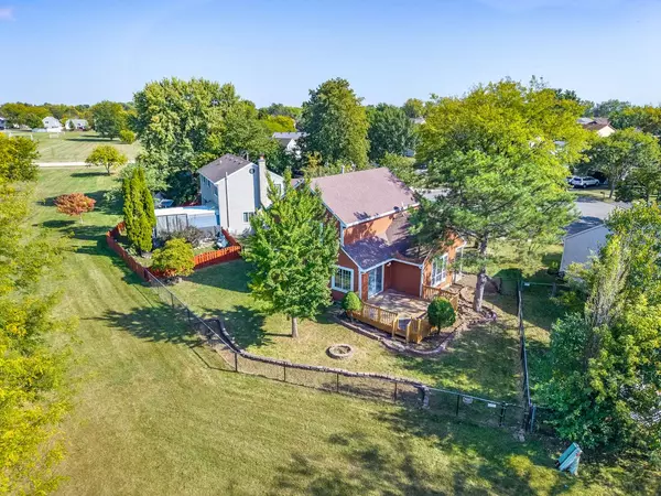 1925 Grosse Pointe CT, Hanover Park, IL 60133