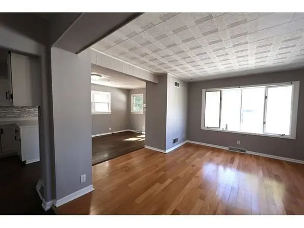 24 166th PL, Calumet City, IL 60409