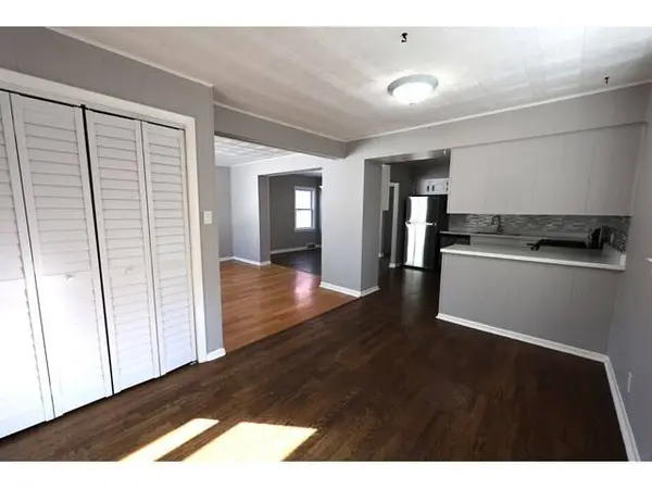 24 166th PL, Calumet City, IL 60409