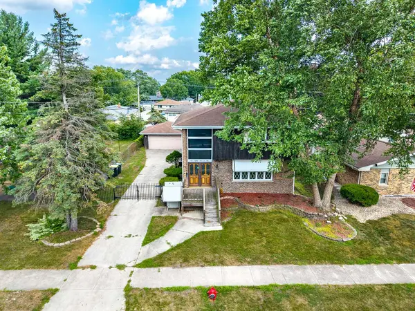 18309 Bock RD, Lansing, IL 60438