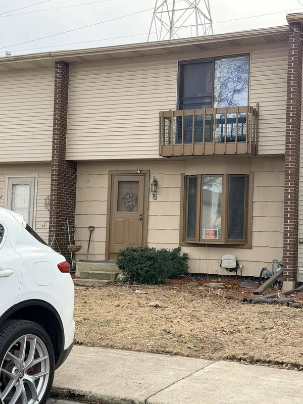 15 Washington CT, Plainfield, IL 60544