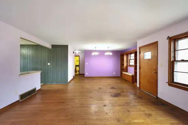 18446 Glen Oak AVE, Lansing, IL 60438