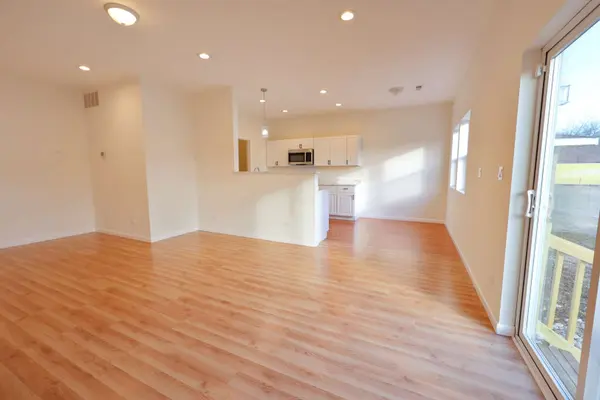 3739 W 139th ST, Robbins, IL 60472