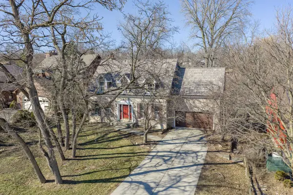 856 Bemis RD, Glen Ellyn, IL 60137