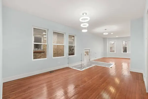 8411 S Dante AVE, Chicago, IL 60619