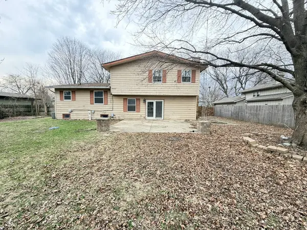 516 Ca Crest DR, Shorewood, IL 60404