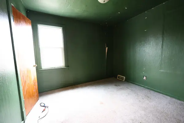 312 SW Circle DR, Joliet, IL 60433