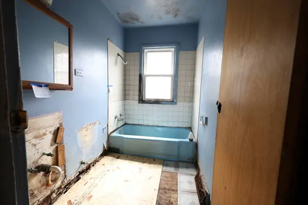 1420 E 15th ST, Ford Heights, IL 60411